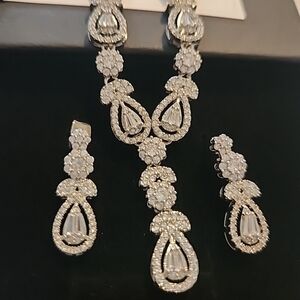 Elegant Necklace & Earing Bridal Set In Simulated Diamond & cz